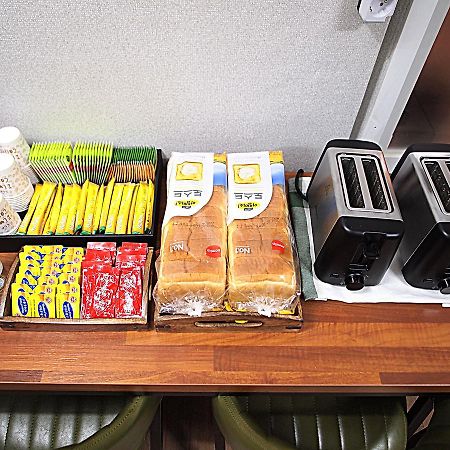 Hostel Gaon Sinchon Seoul Ngoại thất bức ảnh
