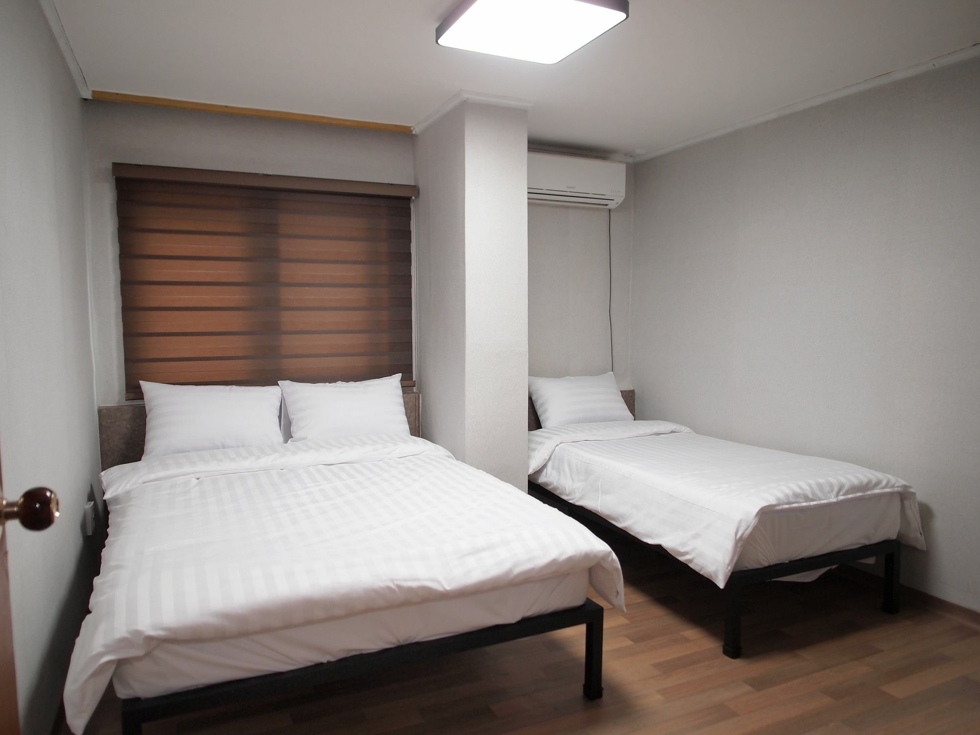 Hostel Gaon Sinchon Seoul Ngoại thất bức ảnh