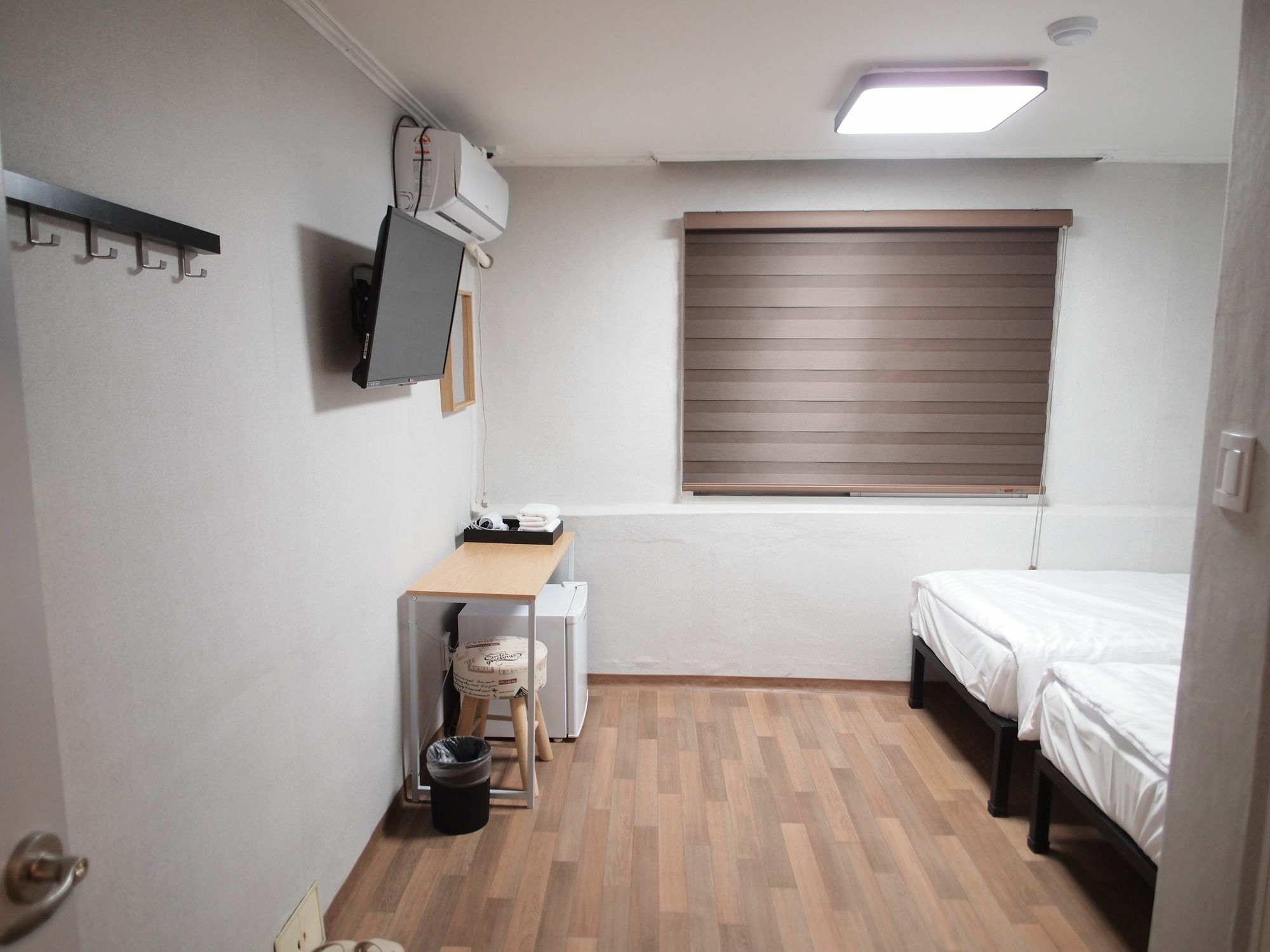 Hostel Gaon Sinchon Seoul Ngoại thất bức ảnh